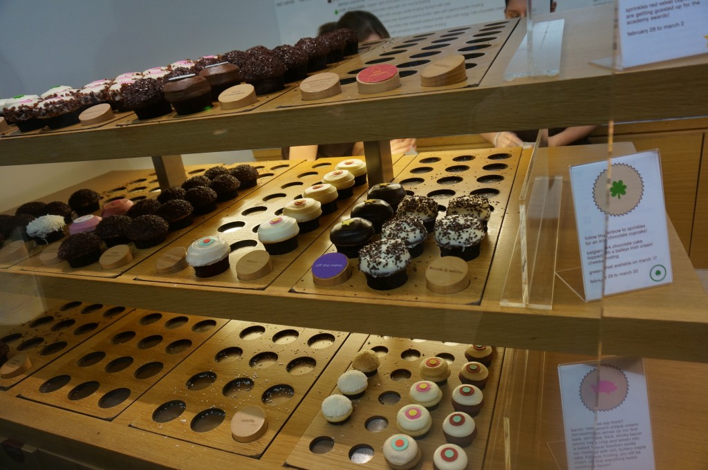 nyc treats travel to new york bakeries cupcake manhattan ladyhattan