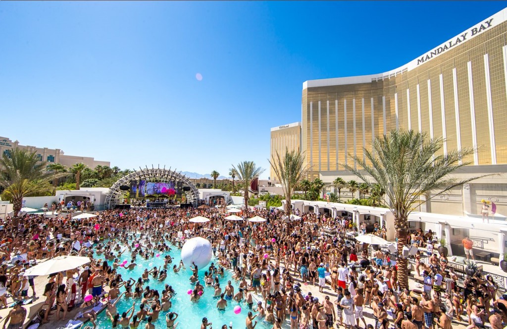 Daylight Beach Club a Massive Vegas Pool Party