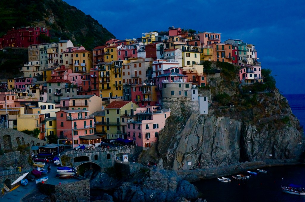 cinque terre italy coastline sunset luxury travel photography lifestyle blog