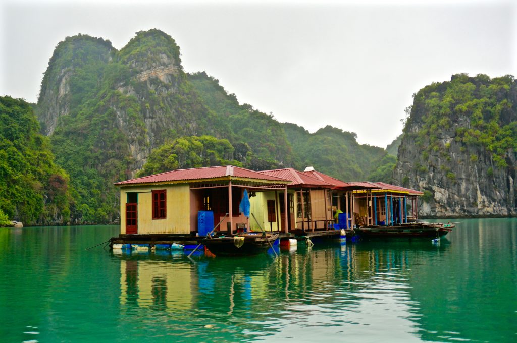 ladyhattan luxury travel blog vietnam halong bay indochinajunk